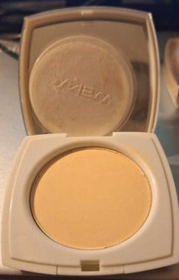 Anew Age-Transforming Pressed Powder Bare Beige