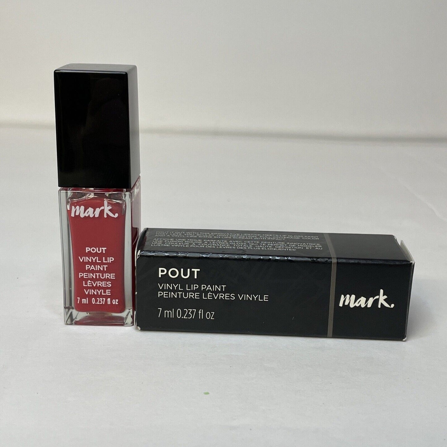 Pout Vinyl Lip Paint Glamour